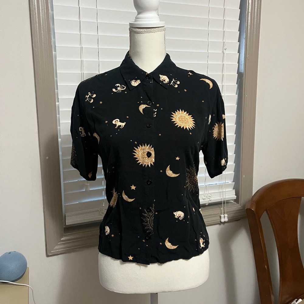 COPY - Black zodiacal blouse. Forever 21, size S.